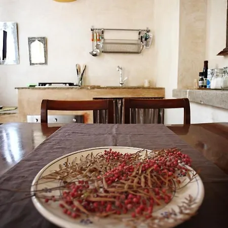 Apartment Palazzo Pindaro *
